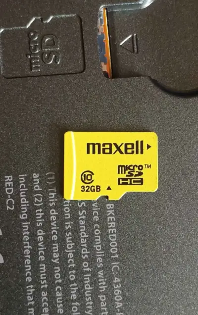 Nintendo 3DS XL con tarjeta SD de 32GB Hackeada - miniatura 4