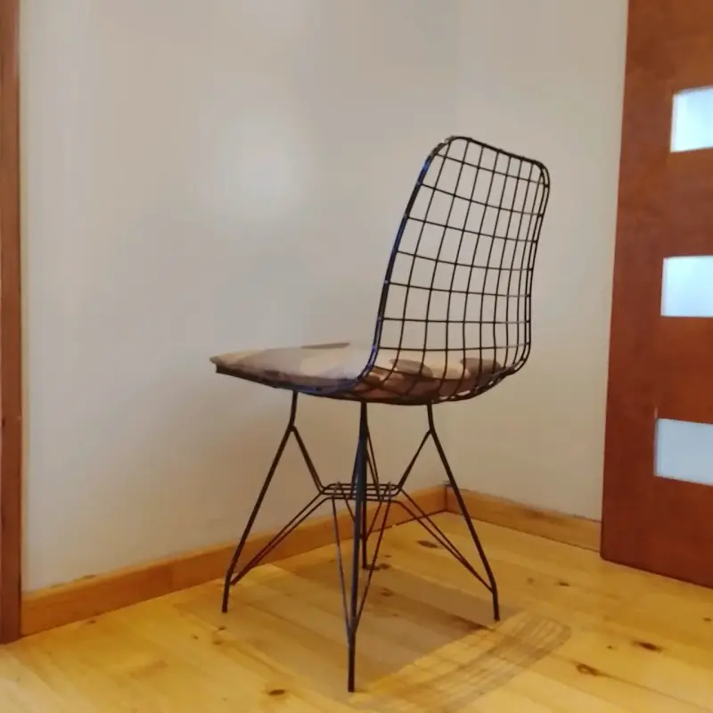 Silla de metal estilo Harry Bertoia - 2
