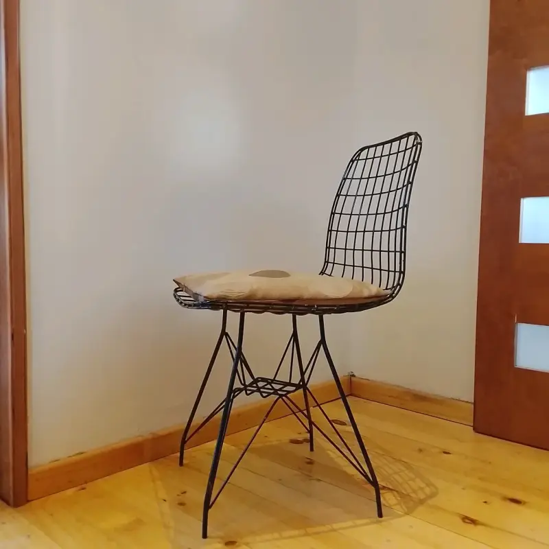 Silla de metal estilo Harry Bertoia - 4