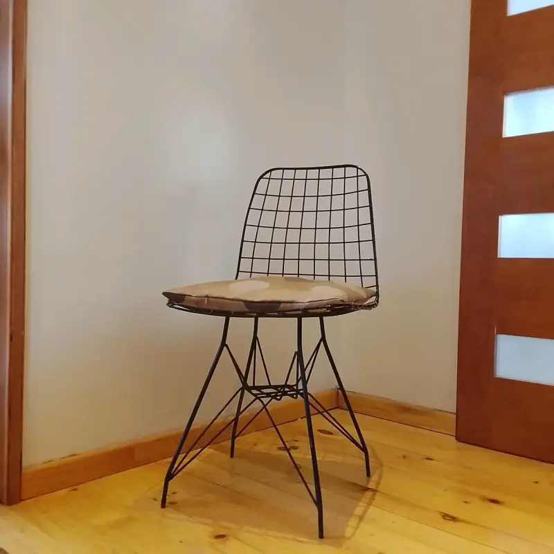 Silla de metal estilo Harry Bertoia - 5