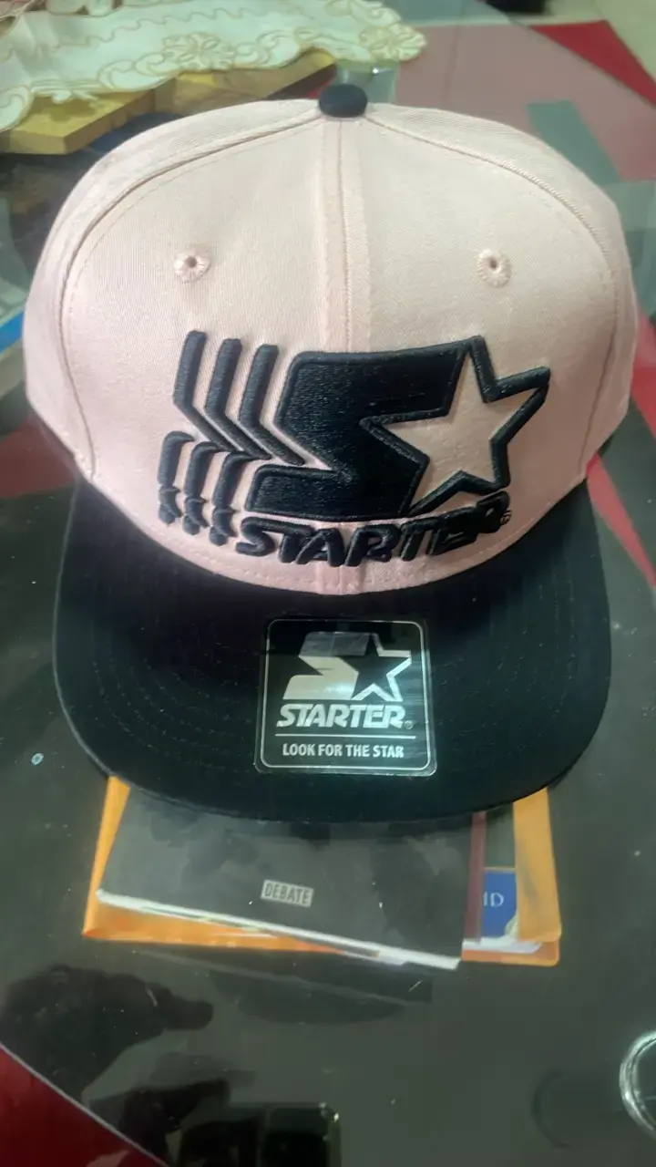 Gorra Starter rosa y negra con logo - 1