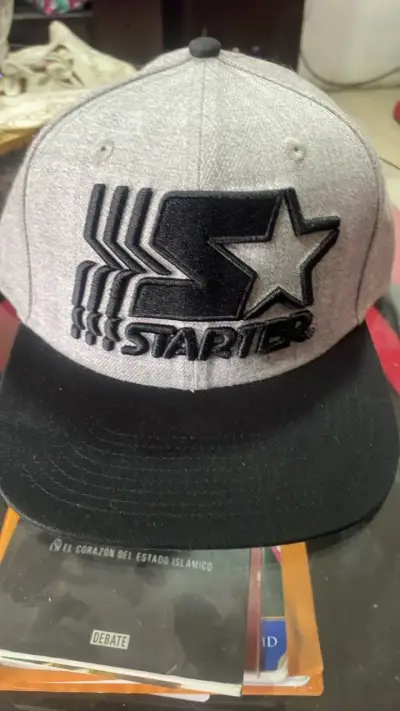 Gorra Starter gris y negra con logo - miniatura 1