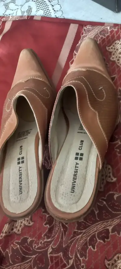 Zapatos de cuero beige - miniatura 2