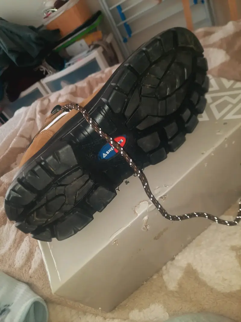 Botas de seguridad Sherpa marrón con suela antideslizante - 3
