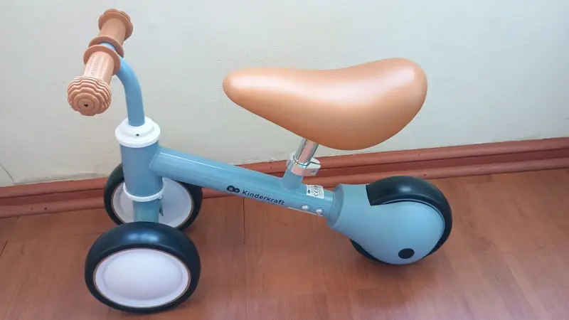 Triciclo para niños Kindekraft azul