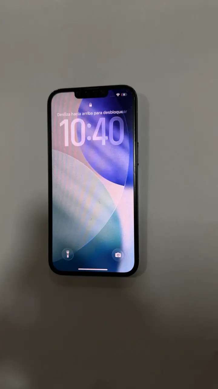 iPhone 14 en buen estado con batería al 88% - 1