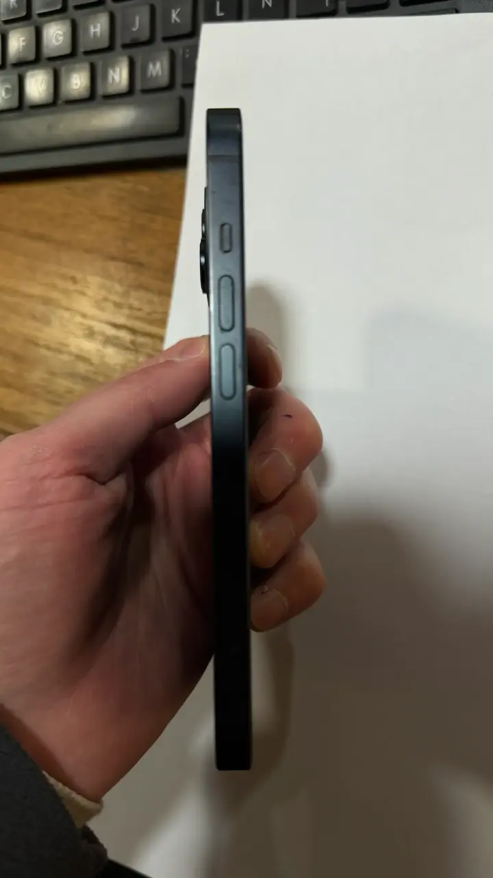 iPhone 14 en buen estado con batería al 88% - 4