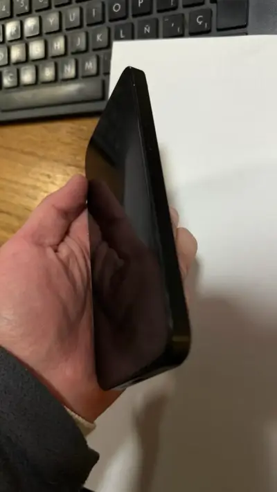 iPhone 14 en buen estado con batería al 88% - miniatura 5