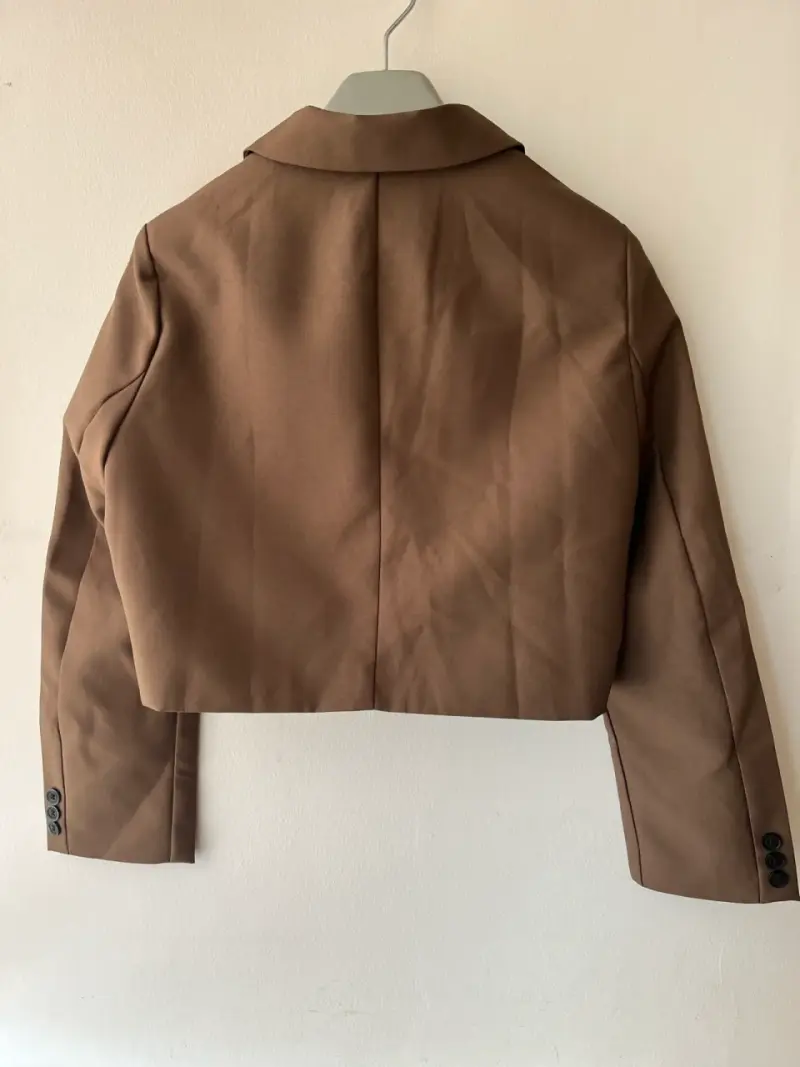 Blazer corto marrón para mujer - 3