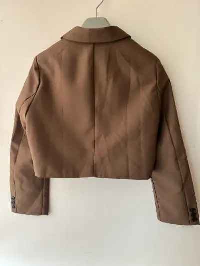 Blazer corto marrón para mujer - miniatura 3