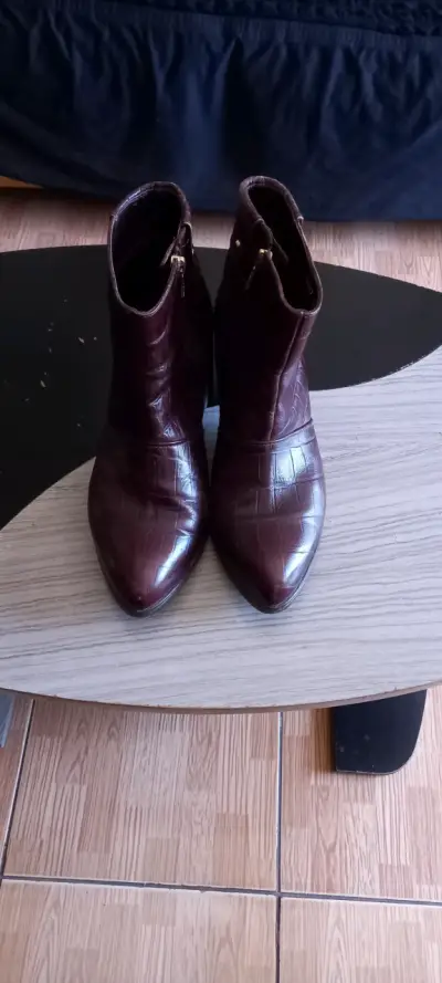 Botines de cuero marrón con tacón bajo - miniatura 1