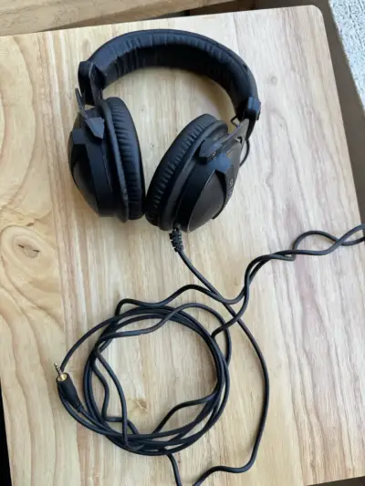 Audífonos Beyerdynamic DT 770 PRO 80 Ohm - miniatura 1