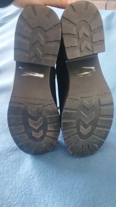 Botines Todopiel negros de gamuza con plataforma - miniatura 4