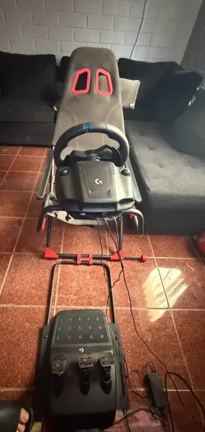 Simulador  Logitech g923 - miniatura 1