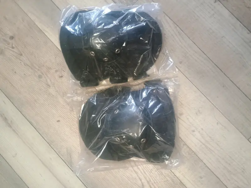 Rodilleras de protección negras para deportes