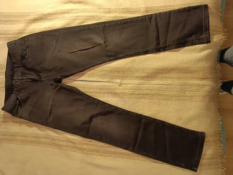Jeans negros para hombre talla 46 Foster