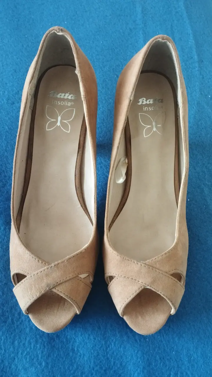 Zapatos de tacón alto Bata color beige - 3