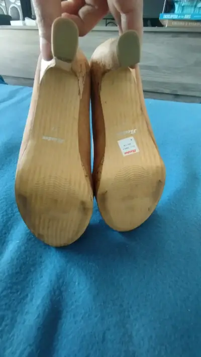Zapatos de tacón alto Bata color beige - miniatura 6