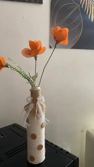 Decoración de pared con flores artificiales - miniatura 2