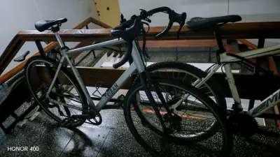 Bicicleta de Gravel y de mtb - miniatura 2