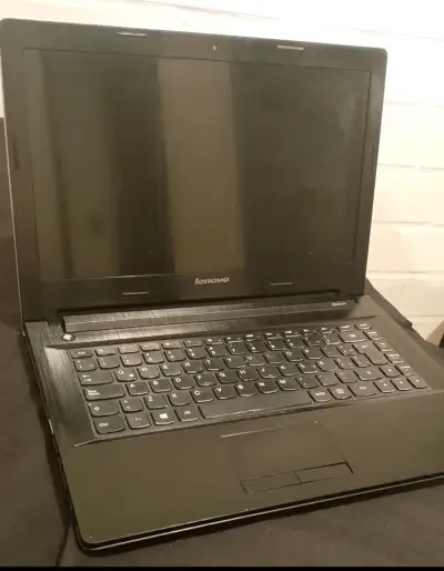 Laptop Lenovo Intel Core i3 4GB RAM 500GB HDD - miniatura 2