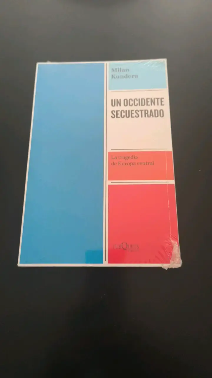 Libro 'Un Occidente Secuestrado' de Milan Kundera