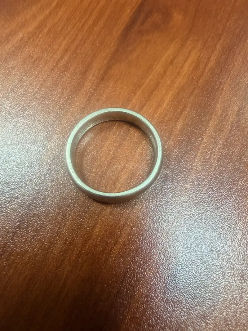 Anillo de oro blanco simple tipo argolla - 1