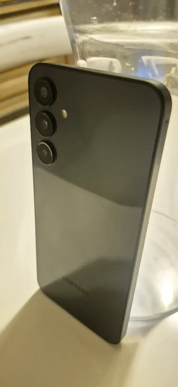 Samsung Galaxy A16 5G en buen estado - 5
