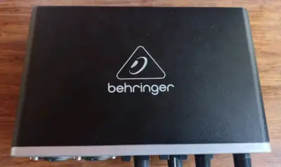 Interfaz de Audio Behringer UMC202HD USB - miniatura 5