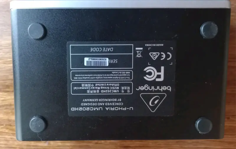 Interfaz de Audio Behringer UMC202HD USB - 6