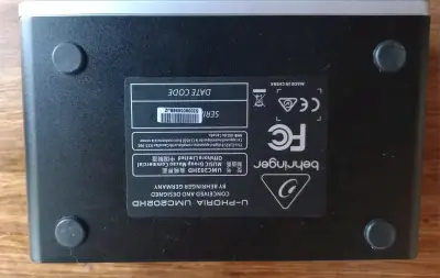 Interfaz de Audio Behringer UMC202HD USB - miniatura 6