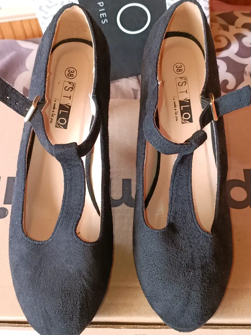 Zapatos de Tacón Negro con Correa - 2