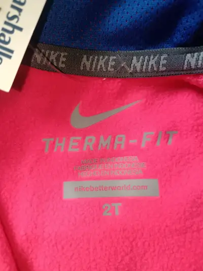 Polerón infantil Nike Therma-Fit rosa - miniatura 4