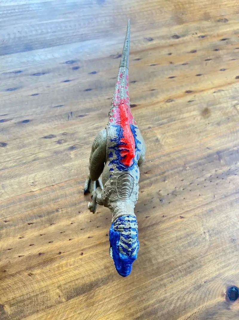 Figura de dinosaurio concavenator jurassic world - 1