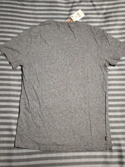 Polera Gris Superdry Hombre Talla M - miniatura 3