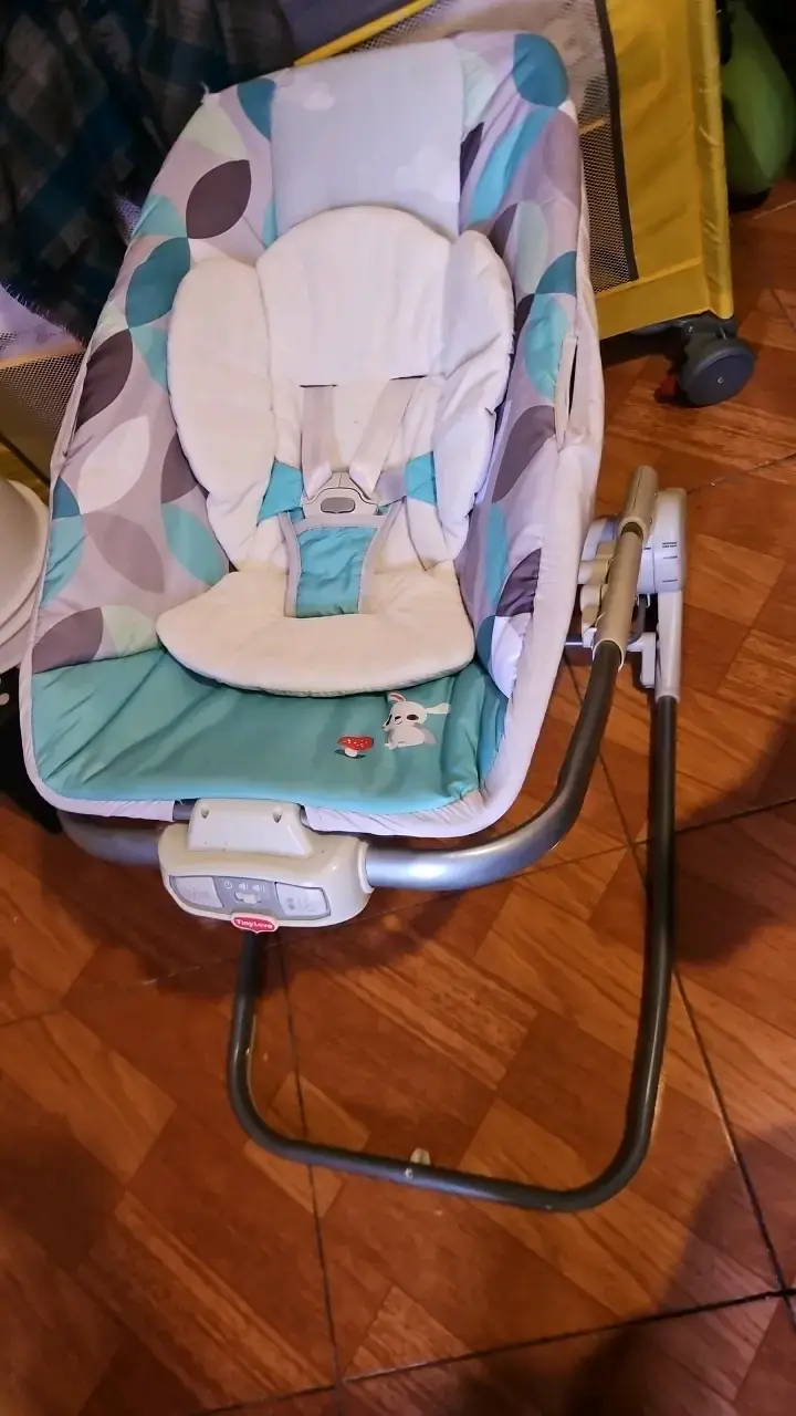 Silla mecedora para bebé Tiny Love - 3