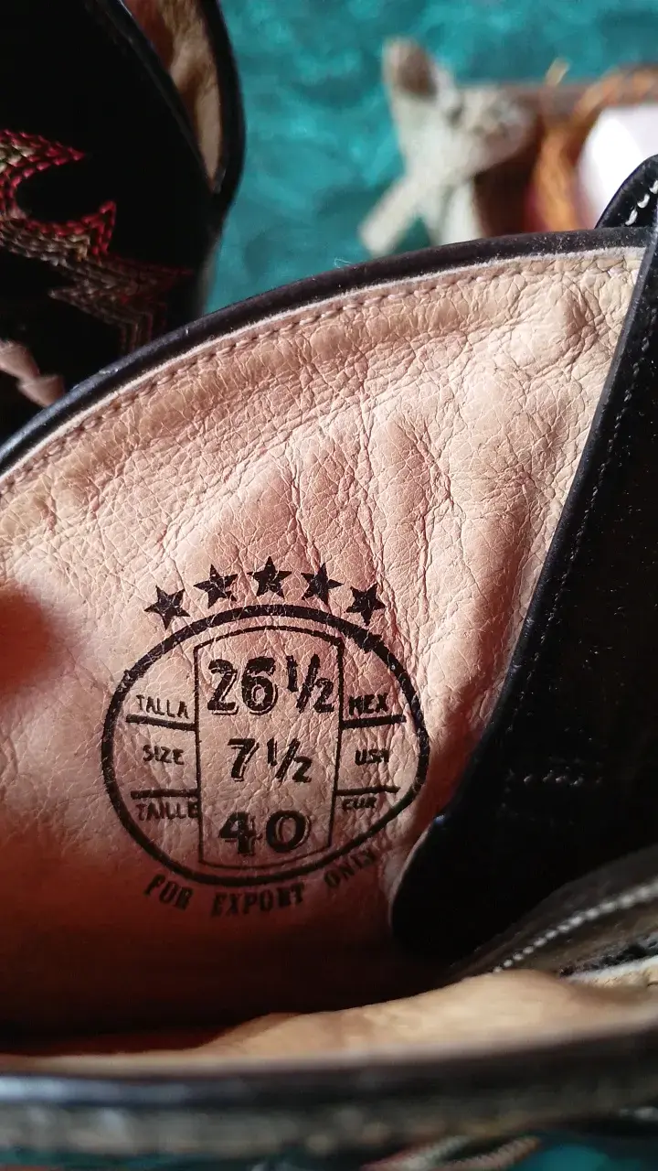 Botas vaqueras de cuero negras con diseño bordado - 3