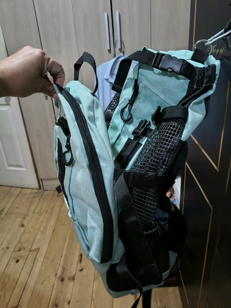 Mochila verde para traslado Perruno - 1