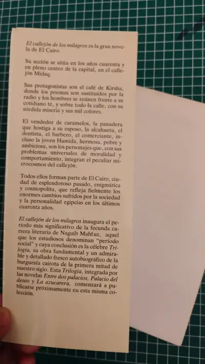 Libro 'El callejón de los milagros' de Naguib Mahfuz - miniatura 3