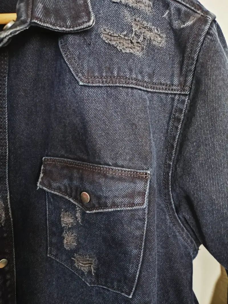 Camisa de mezclilla desgastada Zara para hombre - 2