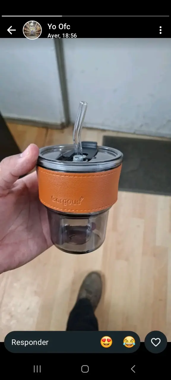 Vaso térmico con funda de cuero y bombilla