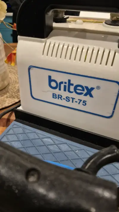 Plancha de vapor Britex BR-ST-75 con base - miniatura 2
