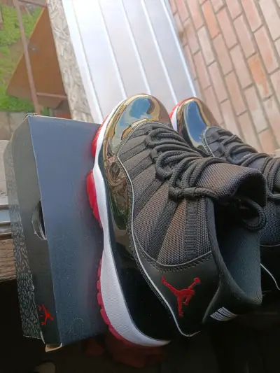Jordan 11 bred - miniatura 2