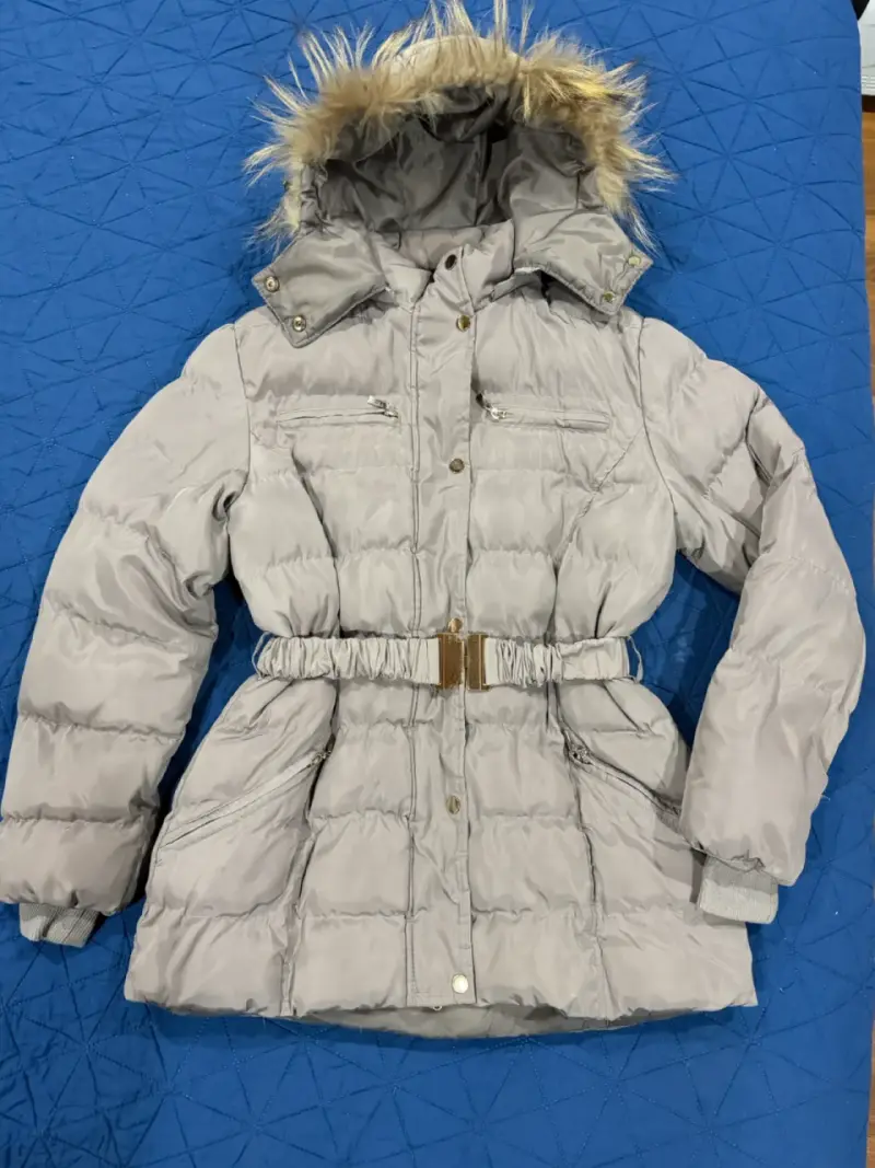 Parka de Mujer con Capucha y Cinturón XL - 1
