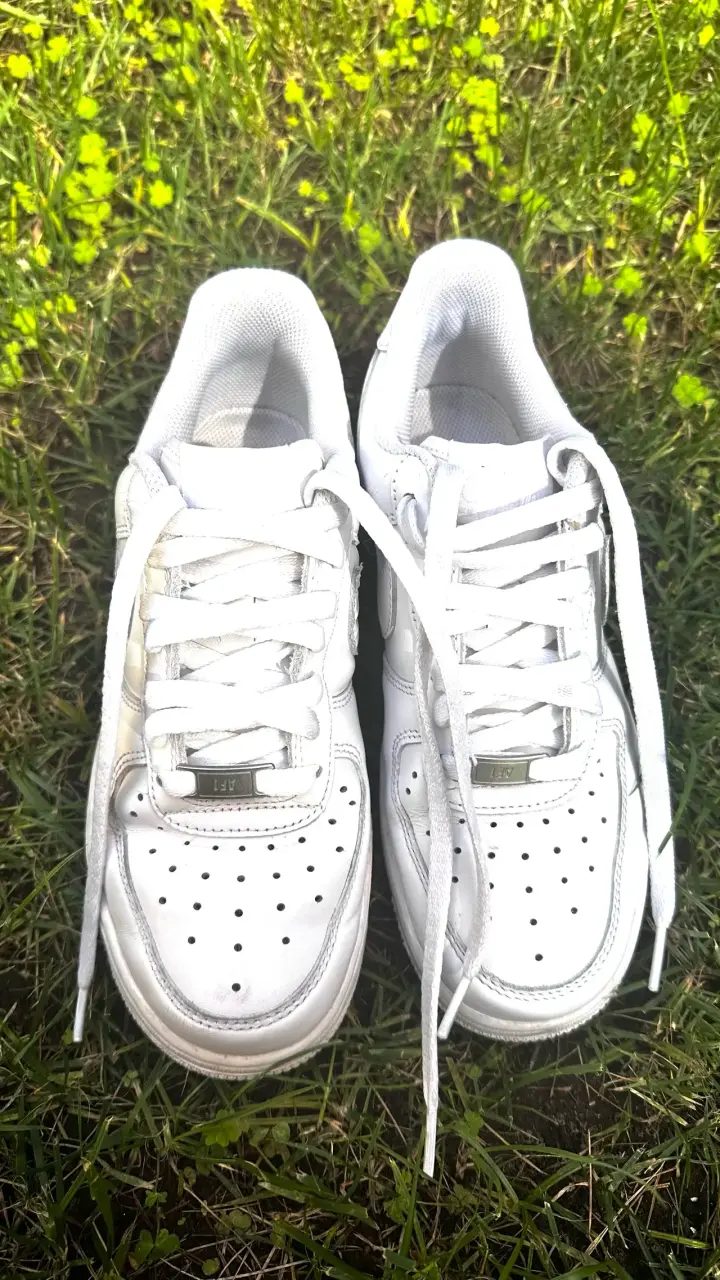 Zapatillas Nike Air Force 1 '07 All White Original - 1