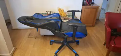 Silla Gamer Ergonómica Negra y Azul - miniatura 3