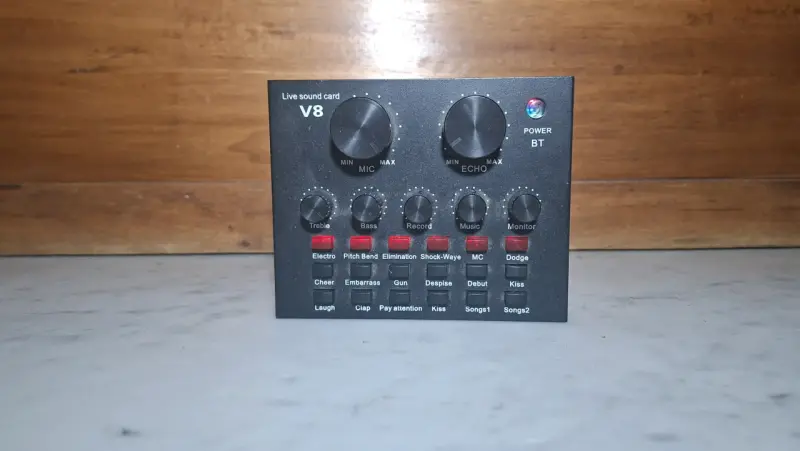 Tarjeta de sonido V8 con efectos de audio - 2