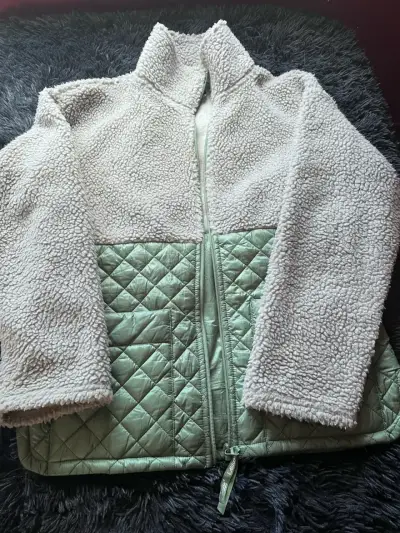 Chaqueta de lana y acolchada verde Latitude - miniatura 2