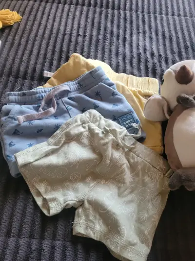 Lote ropa 3 a 6  meses niño - miniatura 2