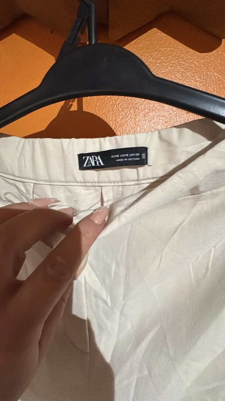Pantalones beige Zara para mujer - 4